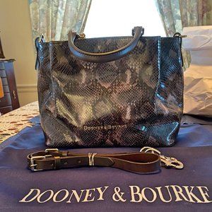 Dooney&Bourke Bag